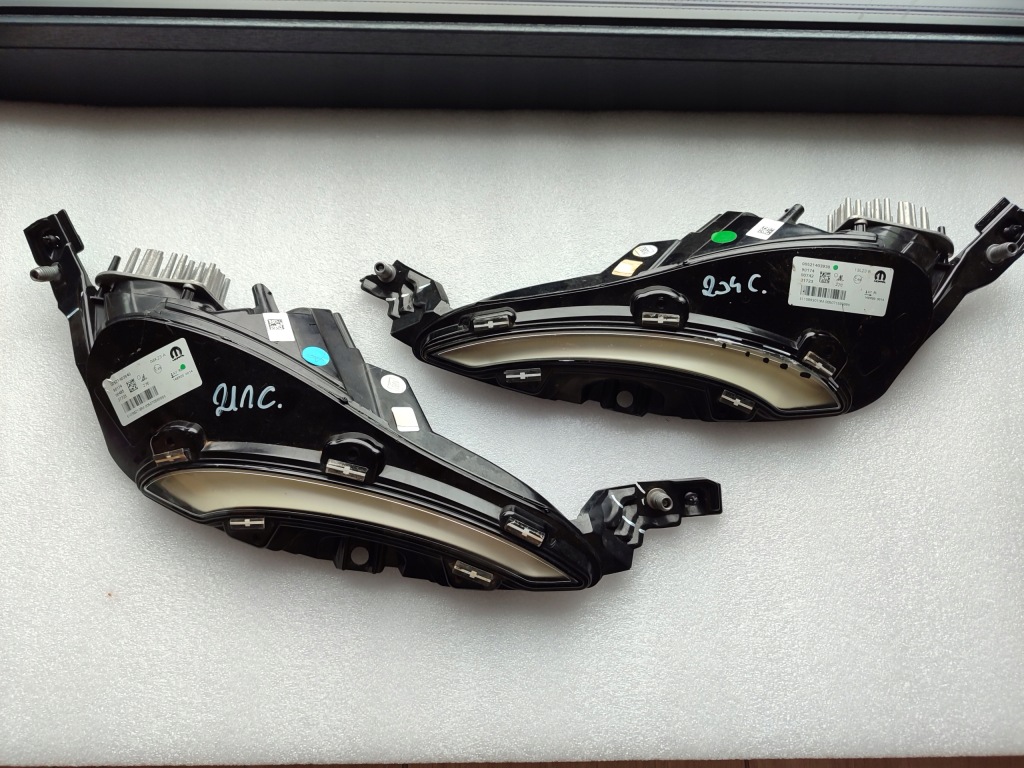 Купить Фара левая led drl fiat 500e 00521403930