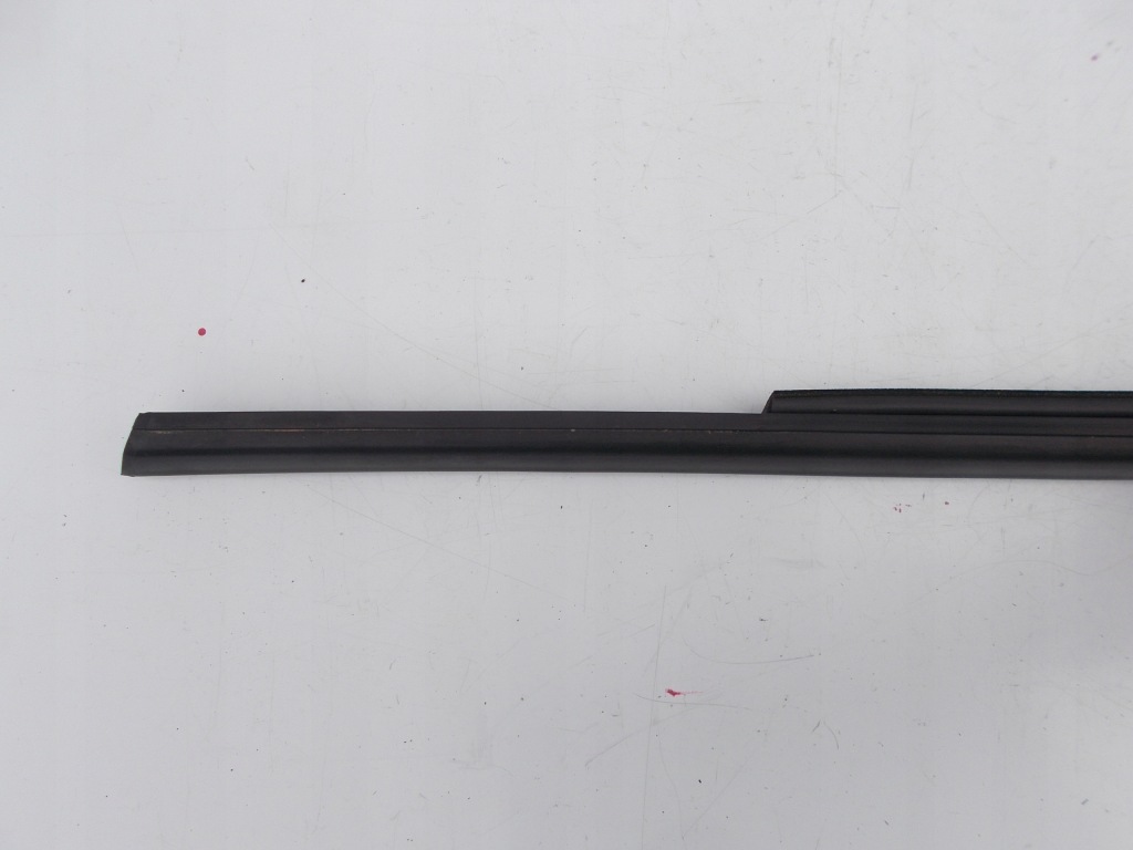 фото №7, Молдинг уплотнитель дверь левая перед opel zafira c