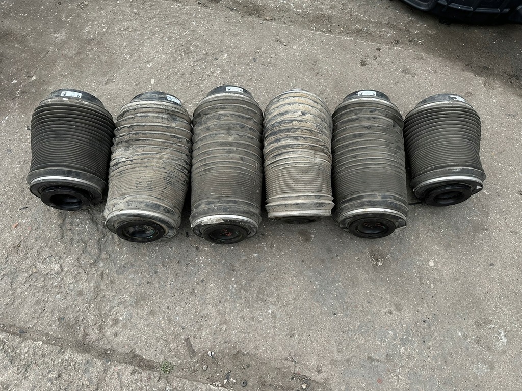 фото №8, Jeep grand cherokee wk2 подушка пневмоподушка правая 68258354ac