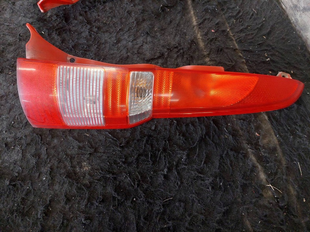 фото №1, Лампа правый + левый задняя fiat panda ii