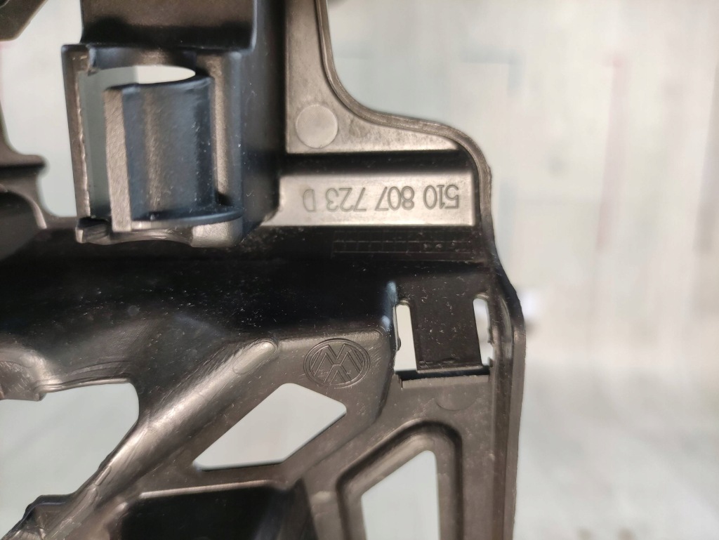 фото №7, Vw golf sportsvan s-van направляющая кронштейн бампера левый перед 510807723d