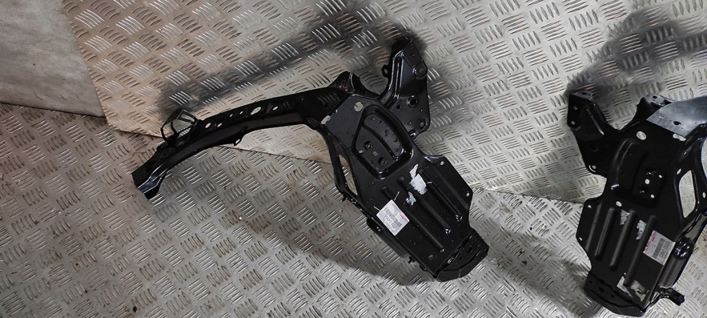 фото №1, Оригинальный номер lexus rcf rc-f панель фары правый усиление 5320324904