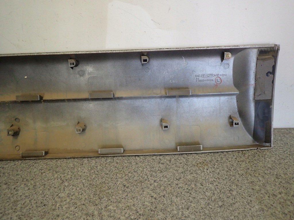 фото №8, Suzuki grand vitara 99- молдинг двері лівий