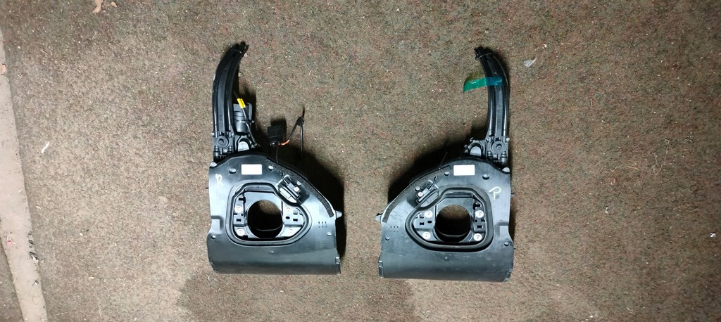 фото №5, Porsche taycan разъём зарядки 9j1821941 левая правое