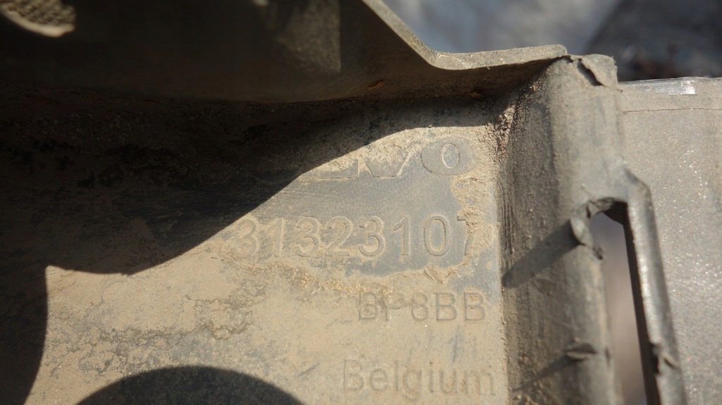 фото №10, Бампер задня накладка спойлер volvo xc40 12- // 1191