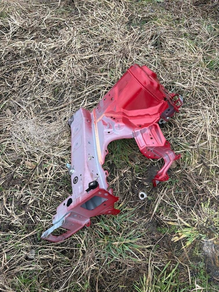 фото №1, Toyota yaris iv 2020- чверть лонжерон права перед