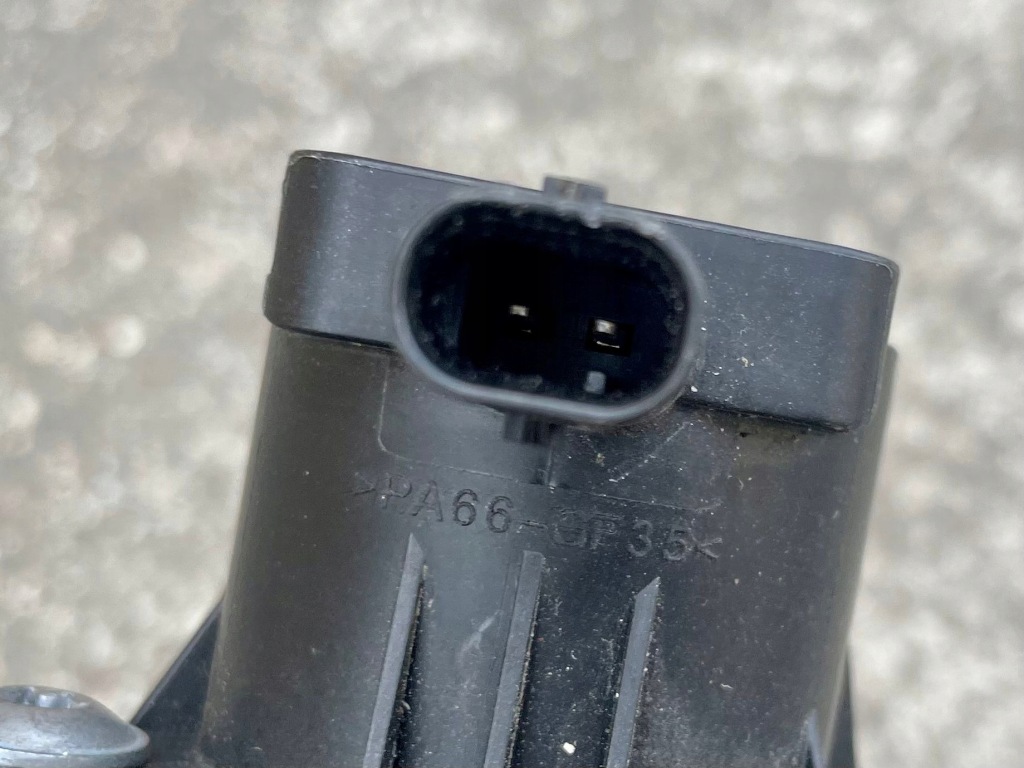 фото №6, Porsche 911 992 3.0 gts 3.8 turbo труба з'єднувач інтеркулер клапан зворотний