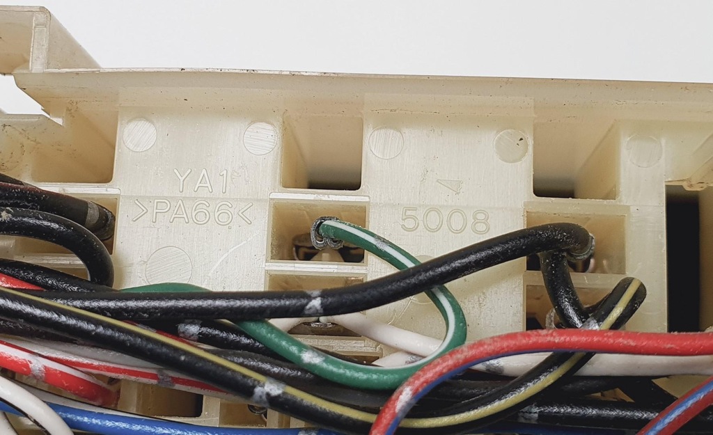 фото №5, Корпус коробка предохранителей toyota mr2 iii 1.8