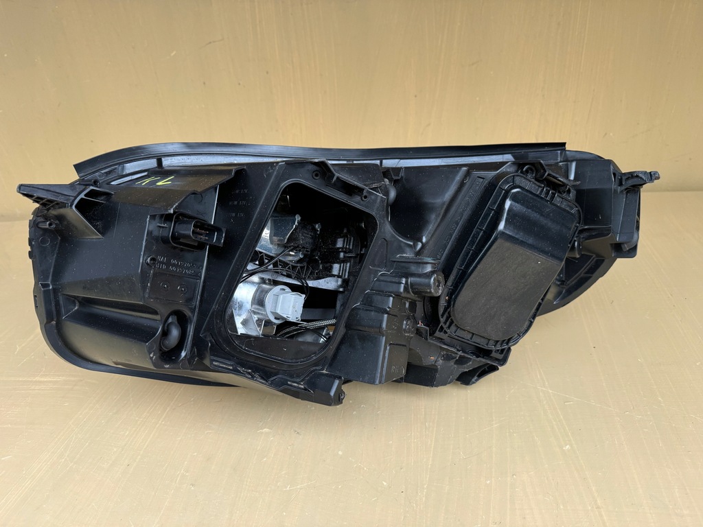 фото №14, Opel zafira d life vivaro c 19r- лампа права передня правий перед