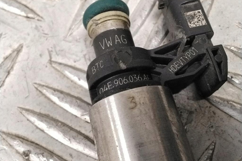фото №1, Інжектор vw passat b8 3g2 04e906036af 2017