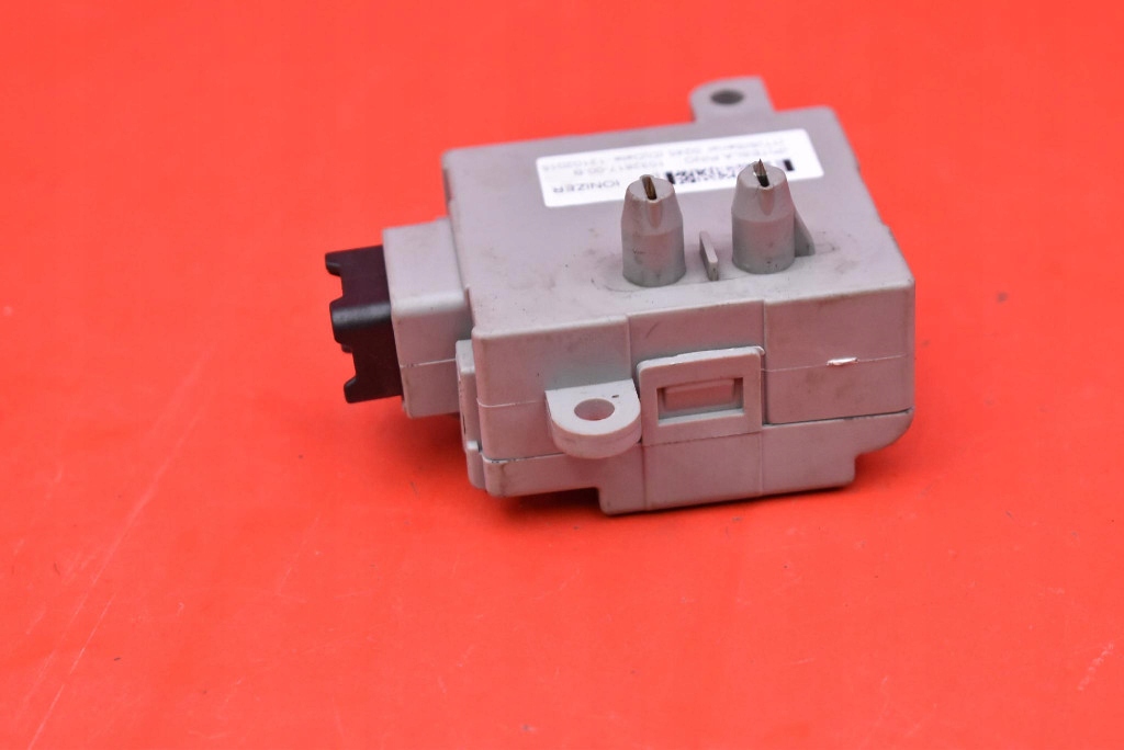 Блок управления модуль ионизатор воздуха 1032817-00-b tesla model x 90d 15-21 в Украине