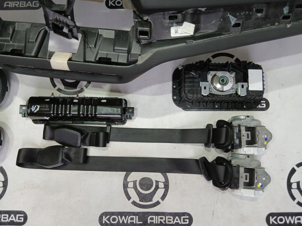 Bmw x5 g05 x6 g06 x7 g07 кожа приборная панель панель  подушка безопасности подушки безопасности ремни оригинал Киев