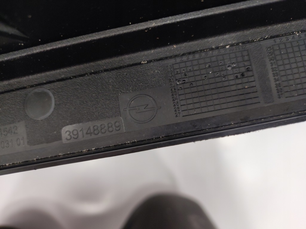 Бампер перед передній opel insignia b рестайлінг  39161812 39148889 Доставка