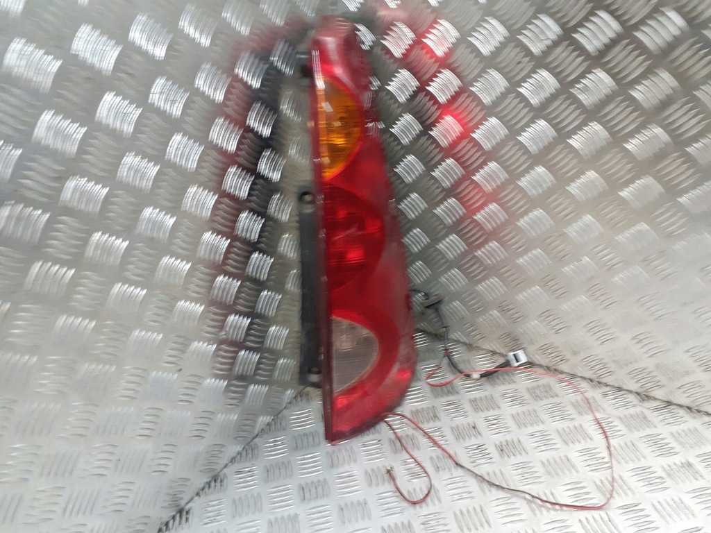 фото №1, Лампа правая задняя nissan note e11