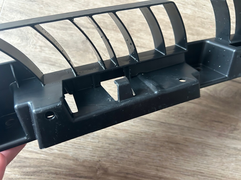 фото №12, Skoda kamiq 2019- усилитель центральный направляющая бампера заднего 658 оригинал