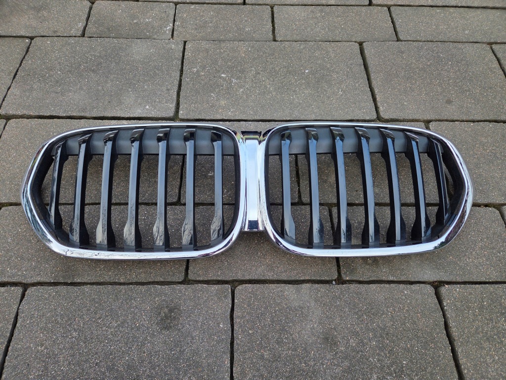 фото №1, Bmw x1 f48 lift решётка радиатора передняя хром 8493450 19-2022