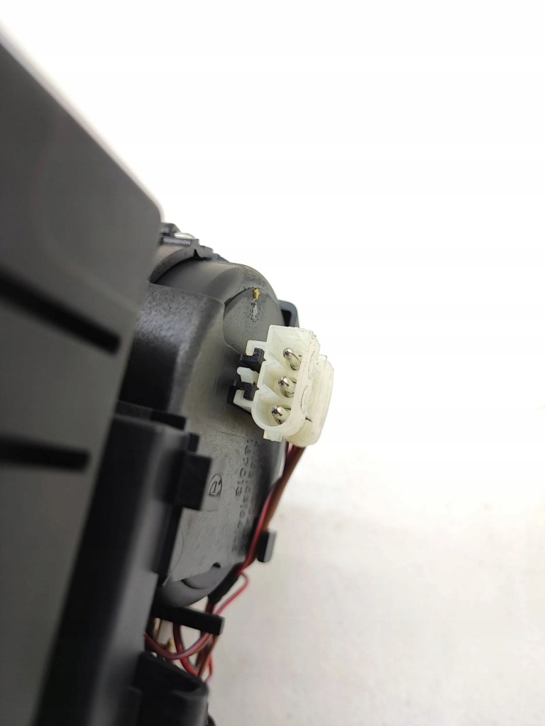 фото №8, Bmw 7 g11 g12 2017 передній кронштейн na чашка тунель середнього