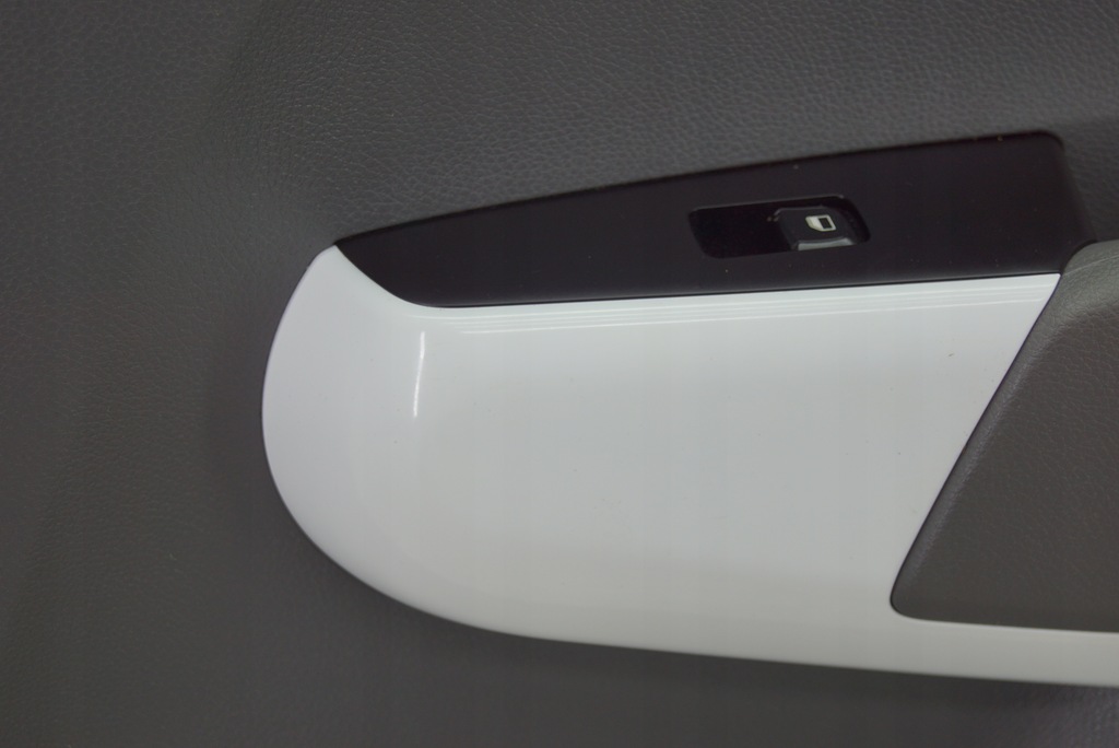 фото №8, Обшивка двері правий задня kia picanto iii x-line