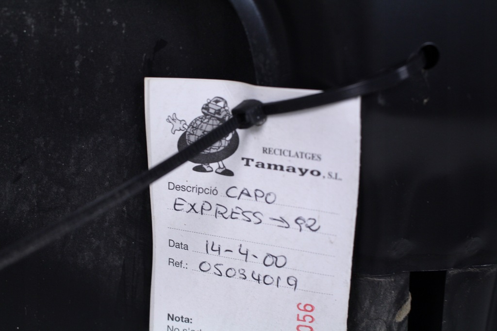 фото №4, Капот renault express 92r.