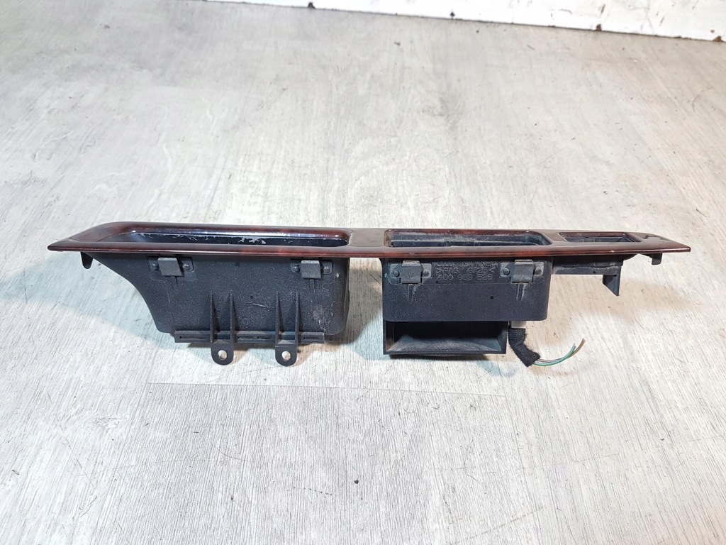 фото №2, Кронштейн двері задня правий audi a8 d2