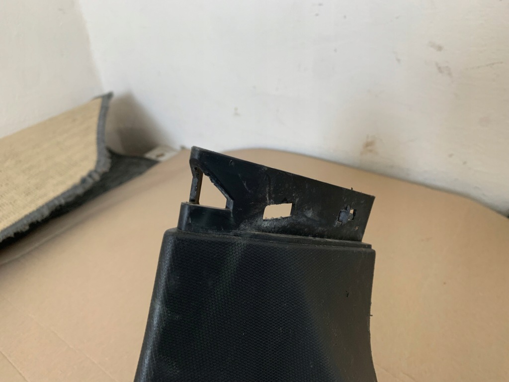 фото №8, Ford mustang mach-e 21r 75.7kwh оббивка кришки багажника задня оригінал