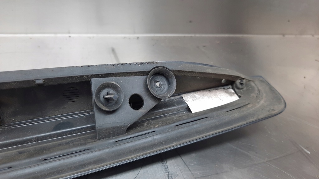 фото №8, Накладка крышки 30753027 volvo v50 04-12r