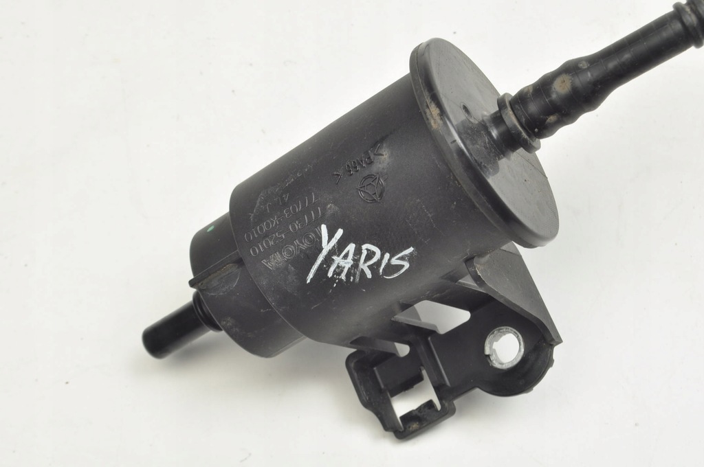 фото №7, Toyota yaris iv 1.5 hybrid фильтр угольный 77730-52010