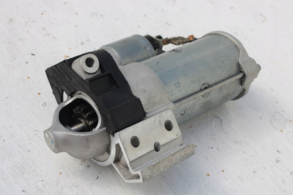 Bmw стартер valeo 5a33fb9 двигун 2.0 b48 b20b бензин b48 b20 g20 g21 g3 в Україні