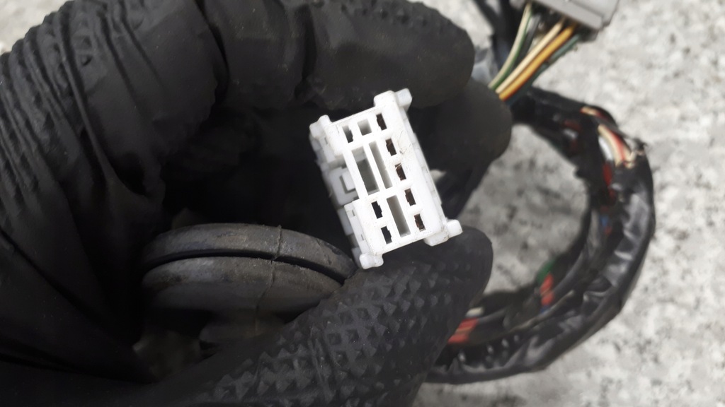 фото №7, Электропроводка дверь правый перед nissan almera n16