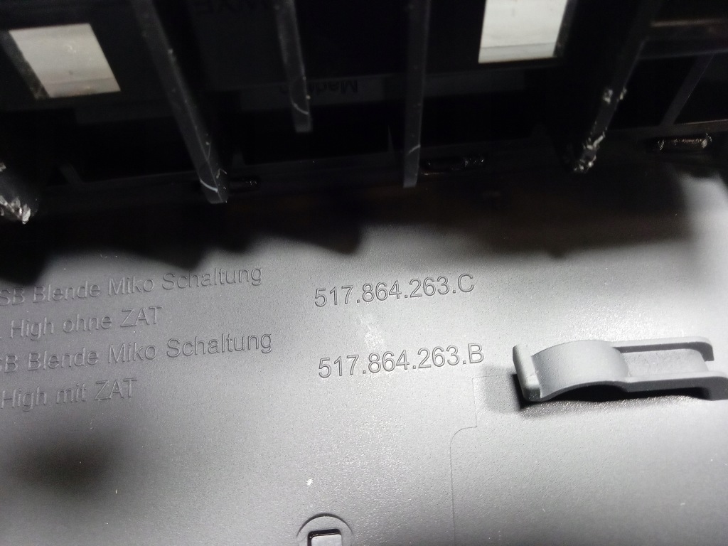 фото №9, Vw golf vii sportsvan рамка панель туннель 517864263c