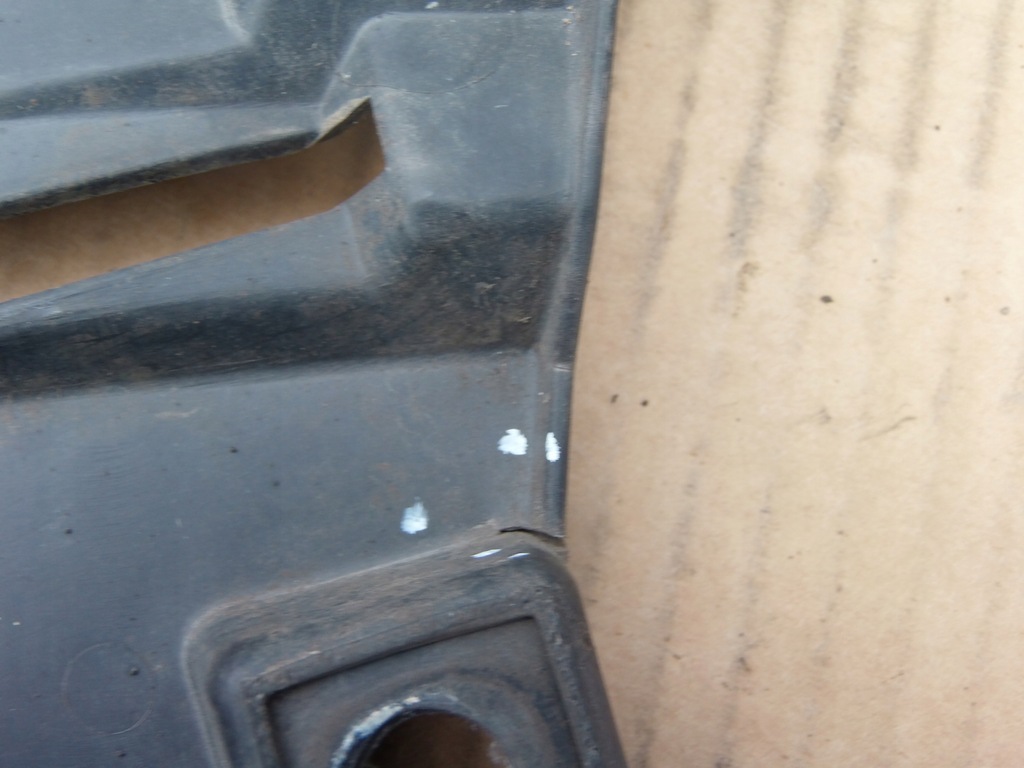 фото №5, Напрямна бампера лівий перед 9190303 volvo v70 ii kombi 2,4 tb