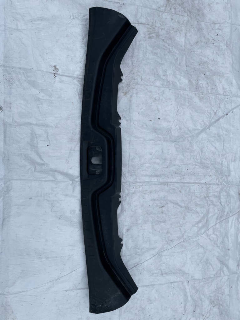 фото №1, Порог багажника защита 30721873 volvo v60