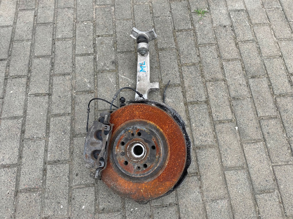 фото №1, Mercedes ml 166 поворотный кулак правая перед ступица 16610