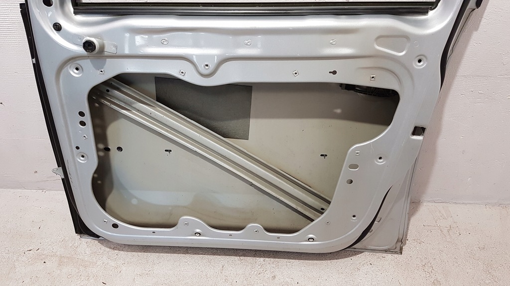 фото №13, Двері праве перед передні vw touran 1 1t0