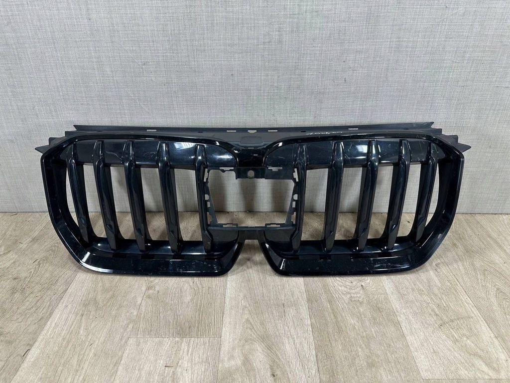 фото №1, Bmw x1 u11 2022- решётка радиатора решётка радиатора решётки радиатора перед 5a0bb85