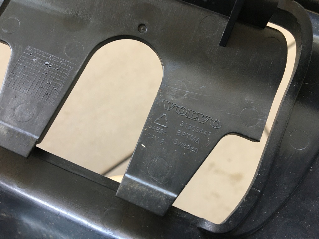 фото №6, Volvo v60 i 10- lift 13- защита поперечина задняя порог багажника 30721873