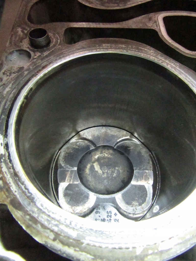 фото №9, Блок двигателя dół wał шатуны поршни bmw e81 e87 e90 e91 e92 n43b16a n43 1.6