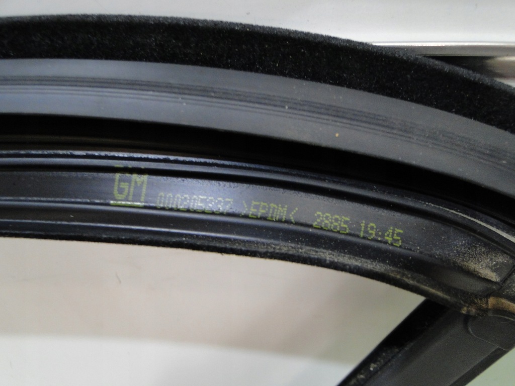 фото №4, Opel astra k прокладка скло двері правий задня