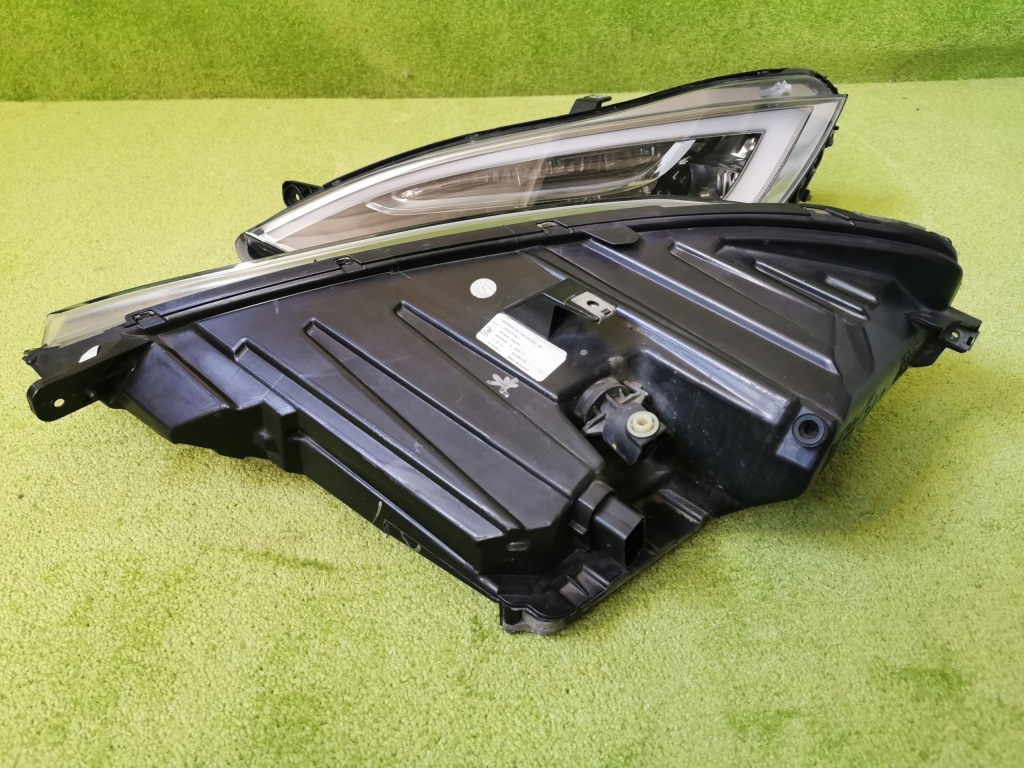 Tesla s рестайлинг  фонари перед full led комплект Оригинал