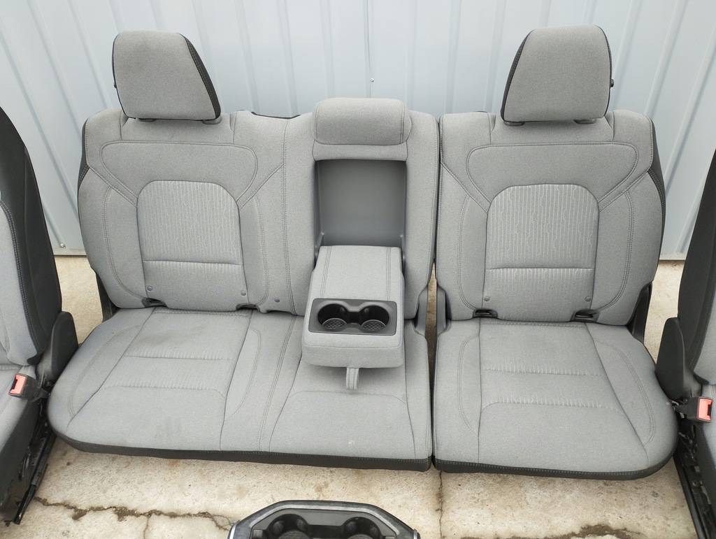 фото №7, Ram 1500 19- сиденья заднее сиденье задняя usa