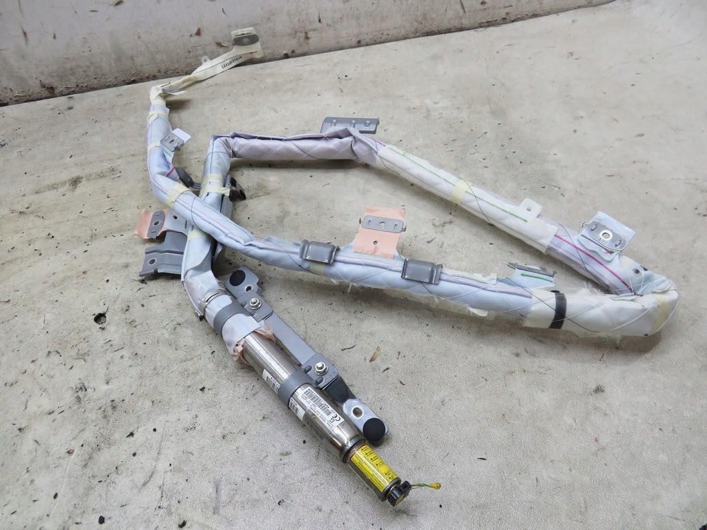 фото №1, Шторка безопасности левая subaru xv