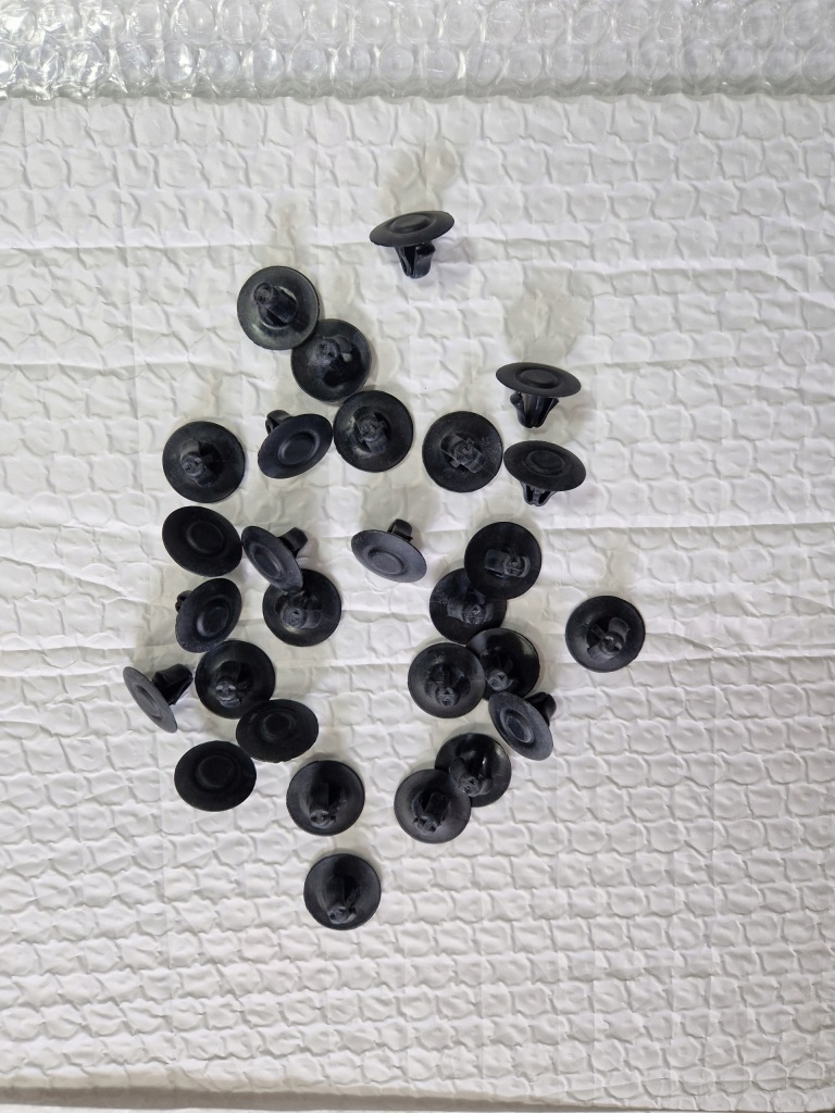 фото №3, Шумоізоляція капот mercedes sls amg r197