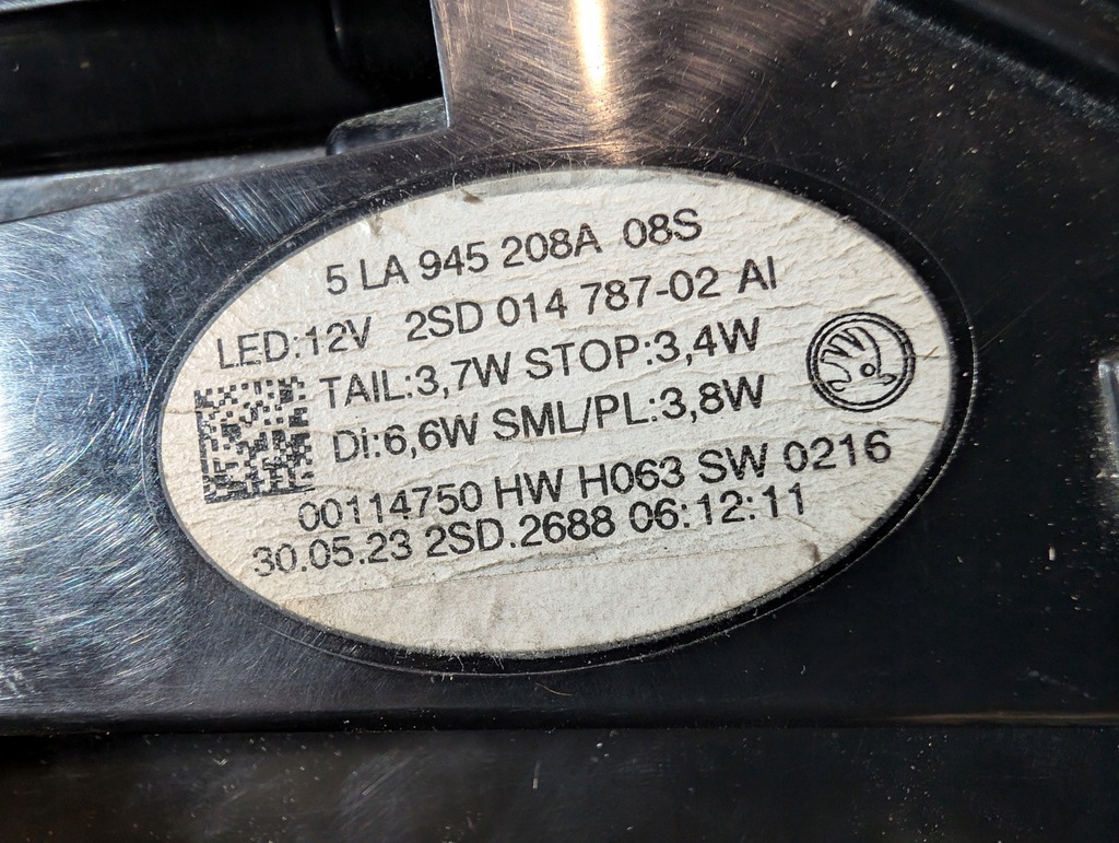 фото №15, Skoda enyaq 5la лампа левая правая задняя w крыло