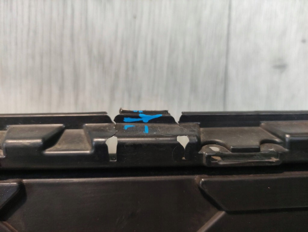 фото №16, Vw up lift 1s0 решётка w бампер перед 1s0853677f