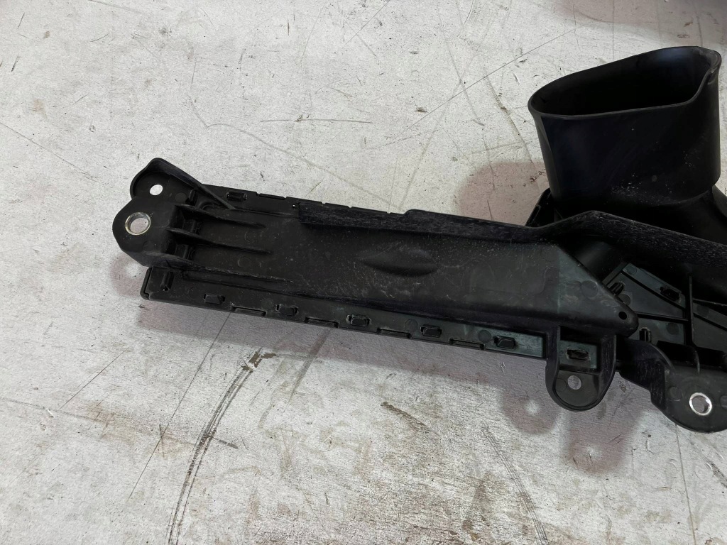 C-hr chr 1 рестайлинг  2.0 гибрид корпус фильтра воздуха резонатор труба ловушка в Украине