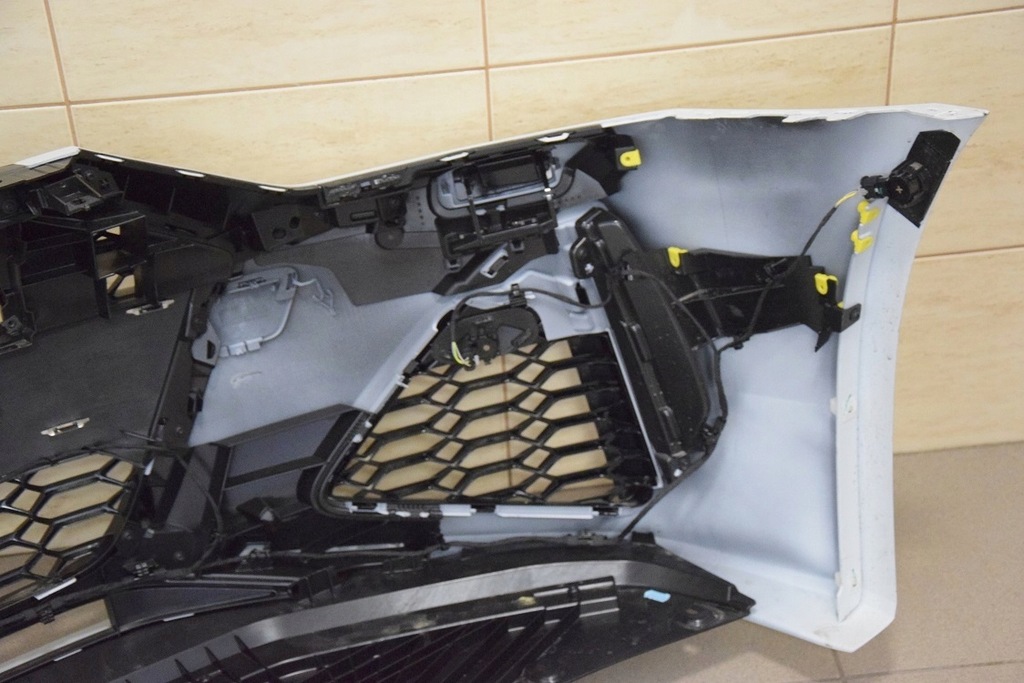 фото №15, Audi rs6 c8 4k0 передний бампер 18-r камера 4k8