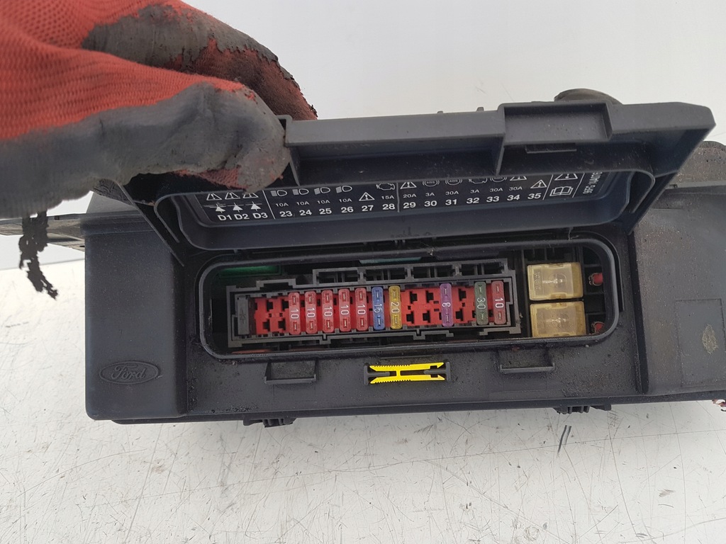 фото №1, Коробка запобіжників ford fiesta mk4 1.3 1997r.