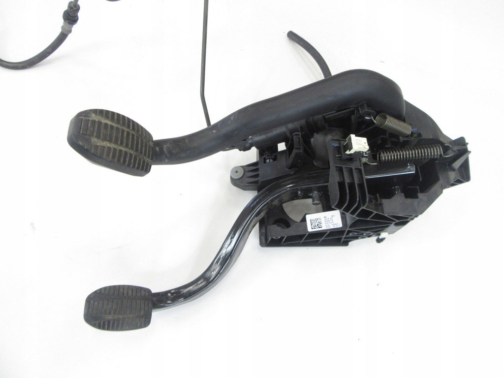 фото №8, Педалі гальма зчеплення циліндр зчеплення bmw f39 x2 f45 f48 x1 europa механічна коробка передач