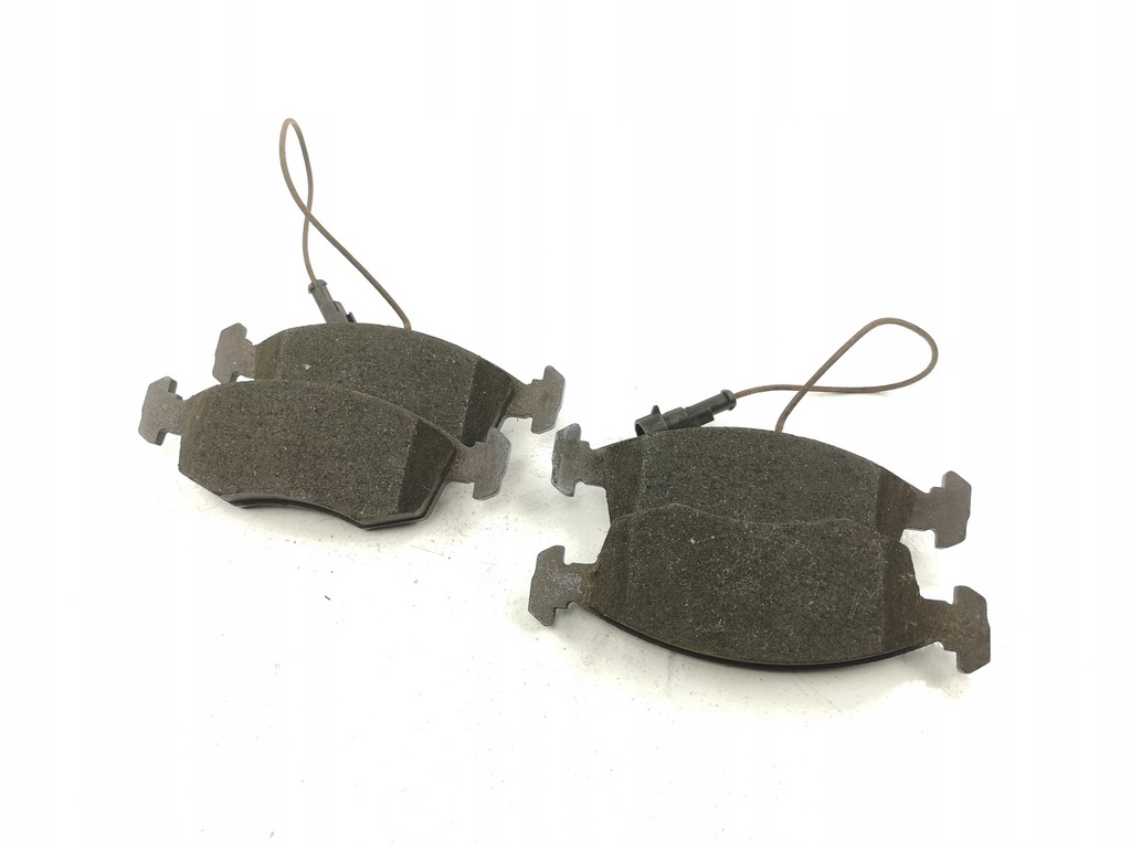 фото №1, Гальмівні колодки гальмівні перед alfa romeo 156 97-06 2.5 v6 / 9950778