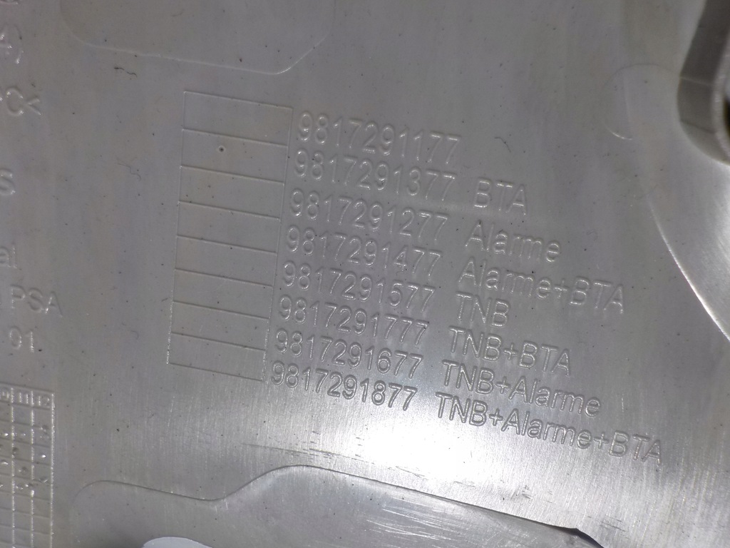 фото №5, Лампа потолочный toyota proace city 1.5bluehdi 102km 2023r 9817291177